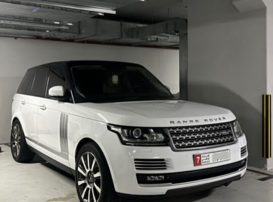 Range Rover vouge SE 2014 Gcc