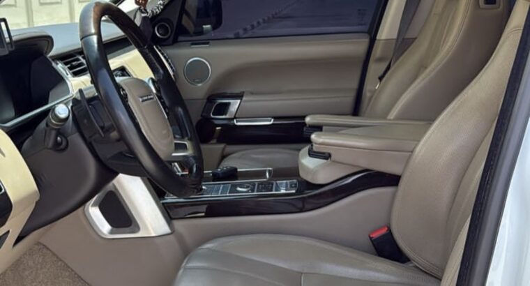 Range Rover vouge SE 2014 Gcc