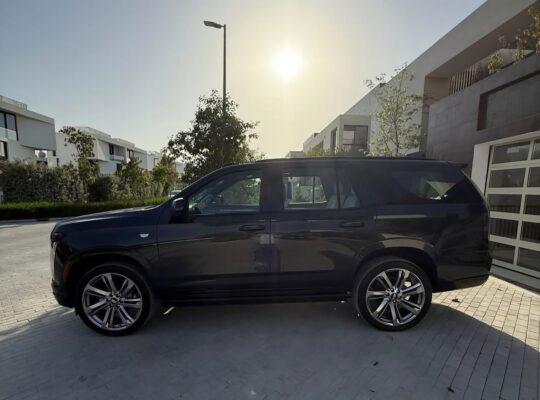 Cadillac Escalade Sport platinum 2025 Gcc