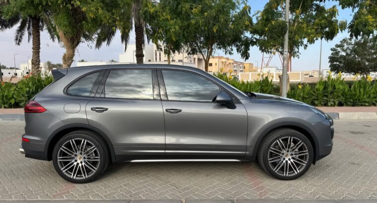 Porsche Cayenne S 2015 Gcc for sale