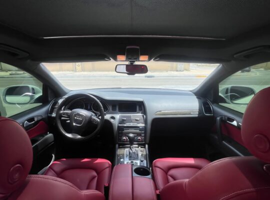 Audi Q7 S-Line 2010 Gcc in good condition