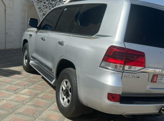 Toyota Land cruiser EXR 5.7L 2018 Gcc