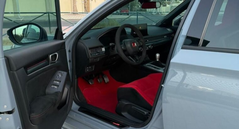 Honda Civic Type R 2023 fully loaded