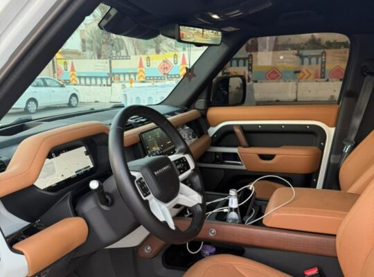 Land rover defender HSE110 Gcc 2024