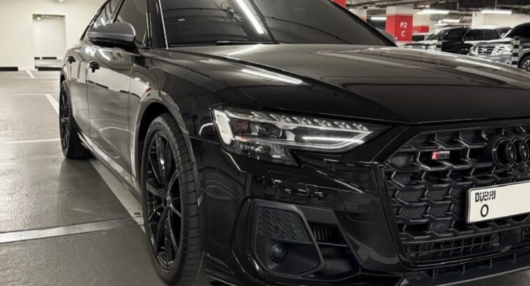 Audi S8 full option 2022 Gcc