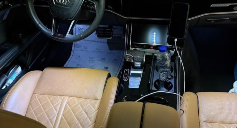 Audi S8 full option 2022 Gcc