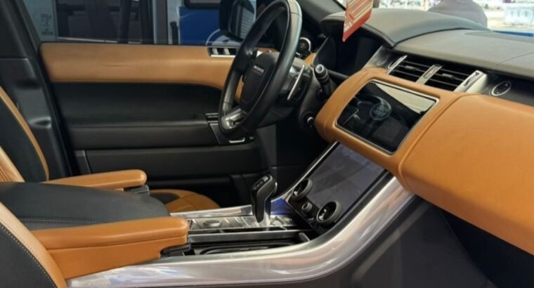Range Rover sport SE 2018 Gcc full option
