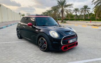 Mini Cooper S JCW 2018 Gcc for sale