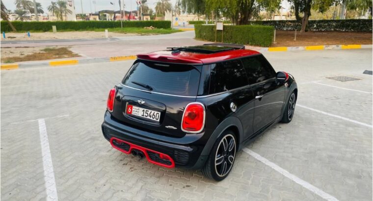 Mini Cooper S JCW 2018 Gcc for sale
