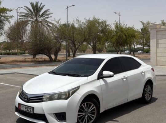 Toyota Corolla 2.0 Se+ Gcc 2015 for sale