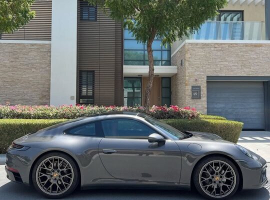 Porsche Carrera 911 Gcc 2021 for sale