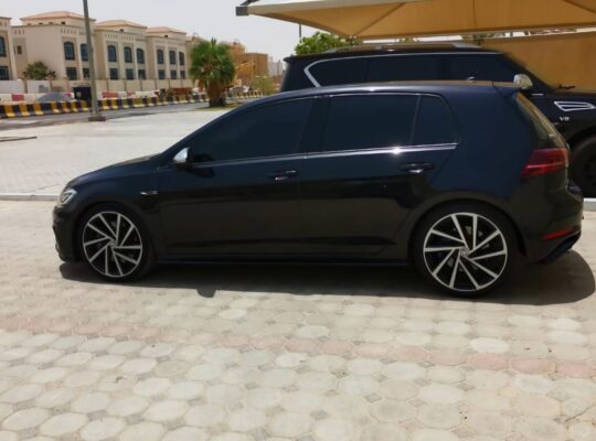 Volkswagen Golf R full option Gcc 2018