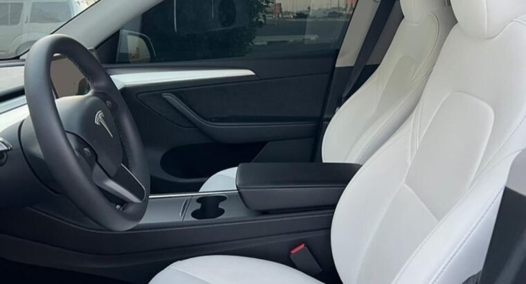 Tesla model Y Long range 2023 Gcc