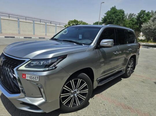 Lexus LX570 full option 2017 Gcc