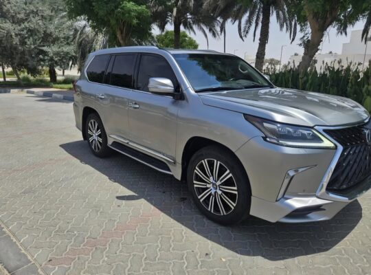 Lexus LX570 full option 2017 Gcc