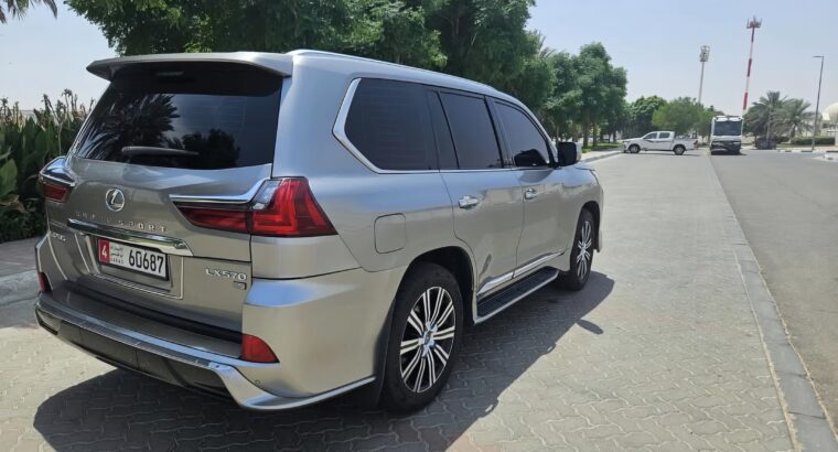 Lexus LX570 full option 2017 Gcc