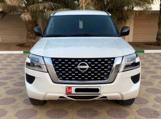 Nissan patrol LE 2024 base option Gcc