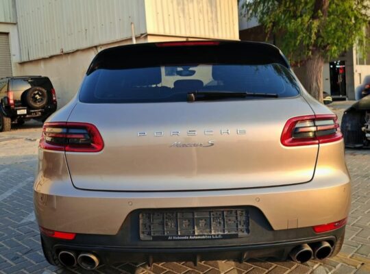 Porsche Macan S 2016 Gcc full option