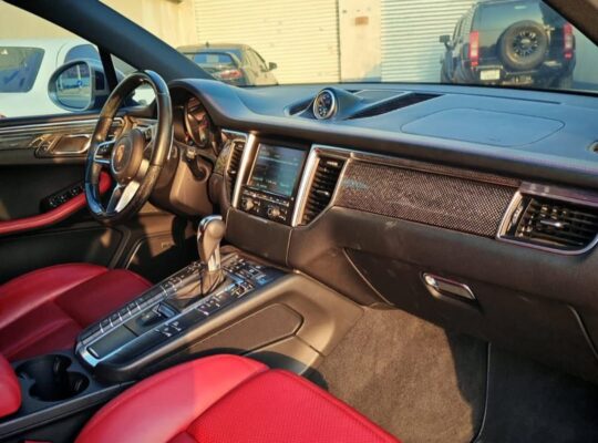 Porsche Macan S 2016 Gcc full option