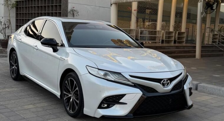 Toyota Camry Grandy v6 sport 2020 Gcc