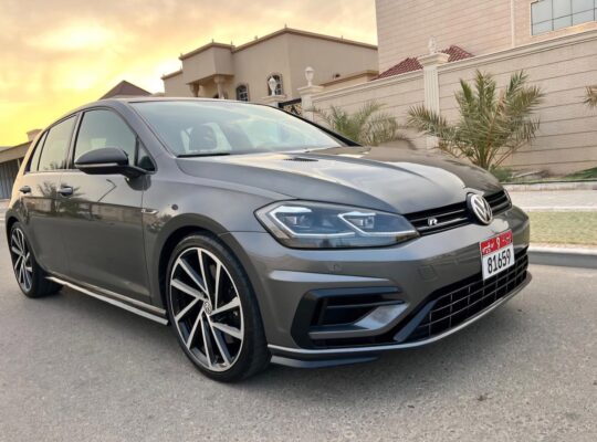 Volkswagen Golf R 2018 Gcc full option