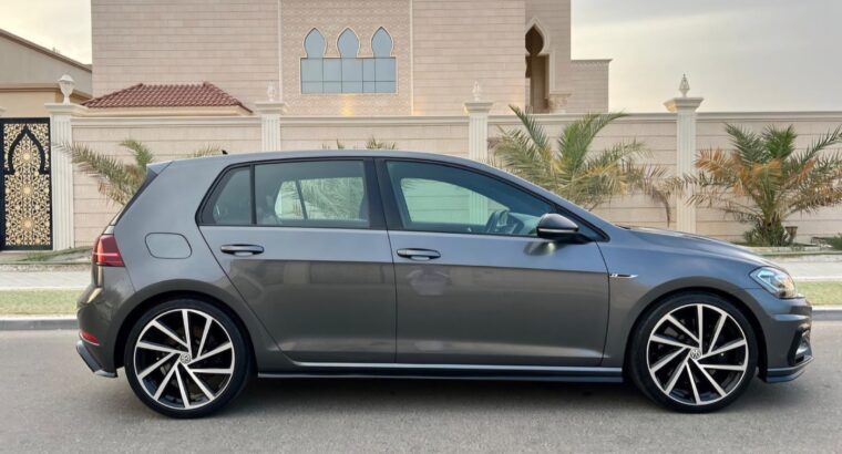 Volkswagen Golf R 2018 Gcc full option