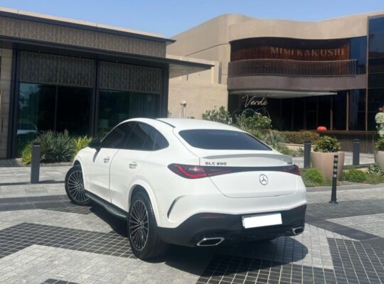 Mercedes GLC200 4matic coupe 2024 Gcc