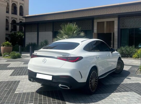 Mercedes GLC200 4matic coupe 2024 Gcc
