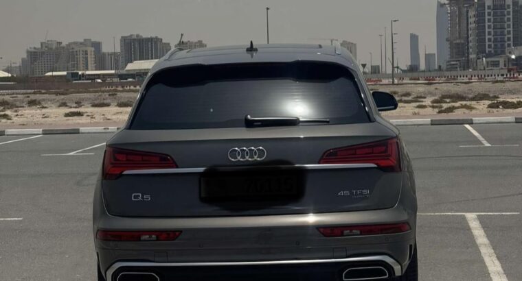 Audi Q5 45TPSI full option 2024 Gcc
