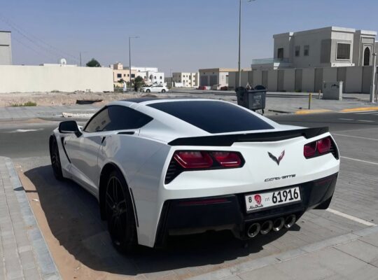 Chevrolet Corvette Z51 Gcc 2015 for sale