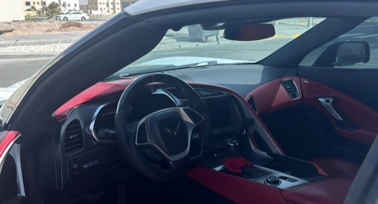 Chevrolet Corvette Z51 Gcc 2015 for sale