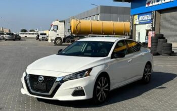 Nissan Altima SR 2019 USA imported