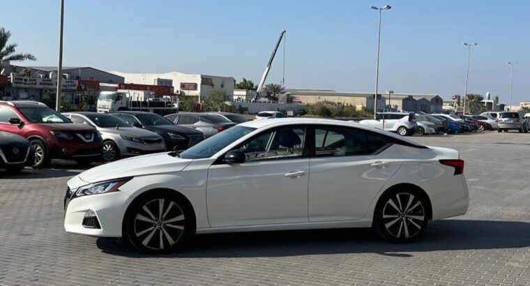 Nissan Altima SR 2019 USA imported