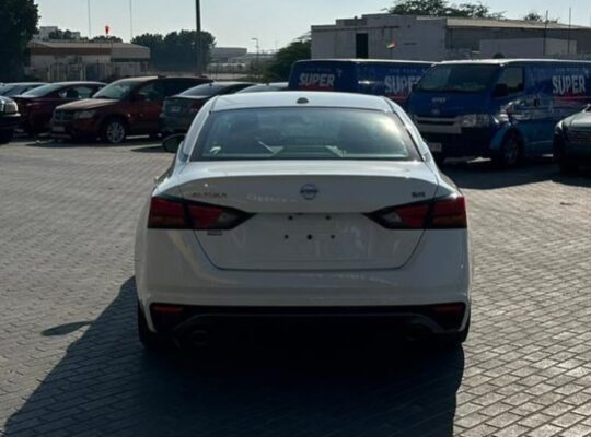 Nissan Altima SR 2019 USA imported