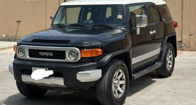 Toyota Fj Cruiser 2014 GXR full option Gcc