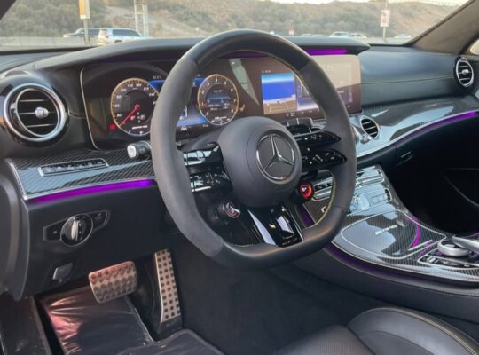 Mercedes E63s AMG 2018 Gcc full option