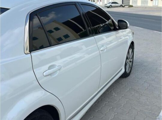 Toyota Avalon Limited 2011 USA imported