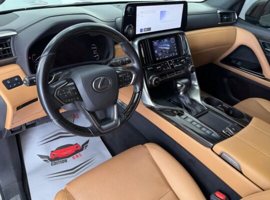 Lexus LX600 prestige 2022 Gcc