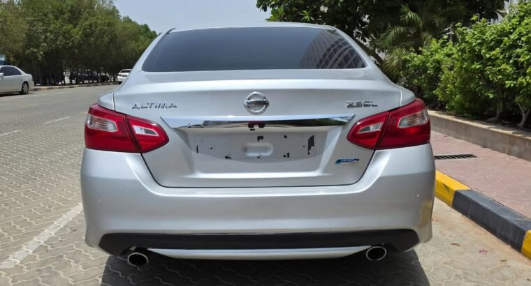 Nissan Altima SL 2017 Gcc for sale