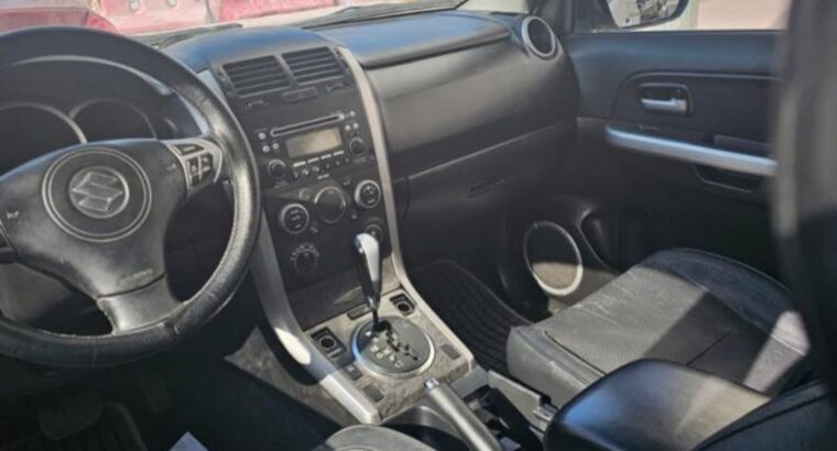 Suzuki Grand Vitara 2016 Gcc full option