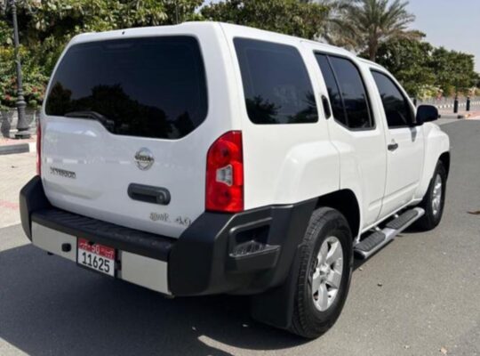 Nissan X terra 2011 mid option Gcc