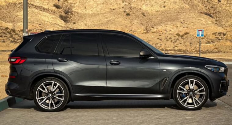 BMW X5 M50i full option 2022 Gcc