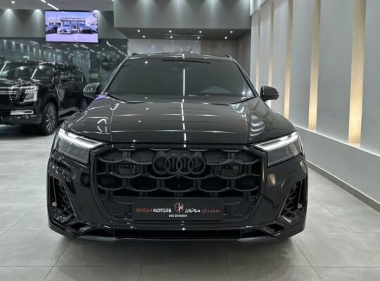 Audi Q7 S line 2025 Gcc fully loaded