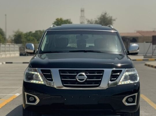 Nissan patrol platinum 2014 Gcc for sale