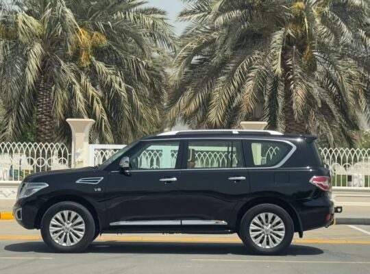 Nissan patrol platinum 2014 Gcc for sale