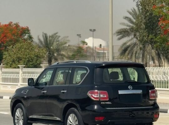 Nissan patrol platinum 2014 Gcc for sale