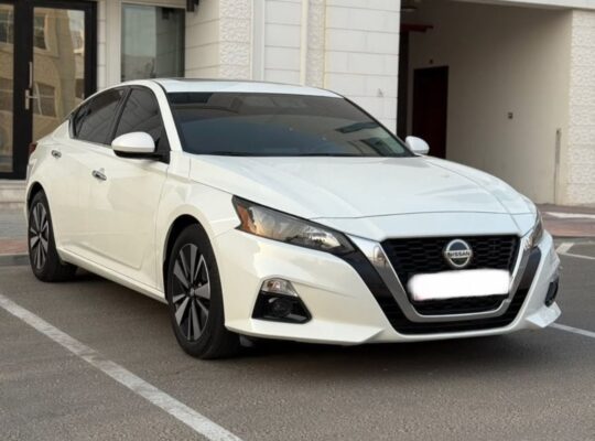Nissan Altima SV 2022 Gcc for sale