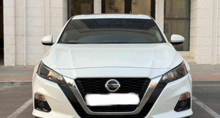 Nissan Altima SV 2022 Gcc for sale