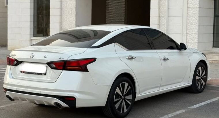 Nissan Altima SV 2022 Gcc for sale