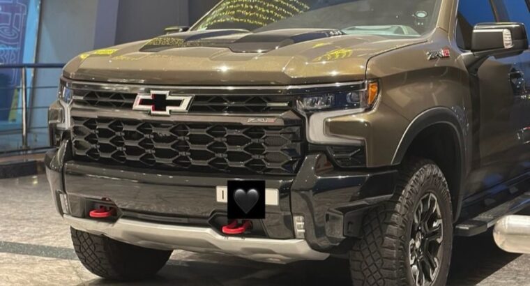 Chevrolet Silverado ZR2 2023 Gcc full option